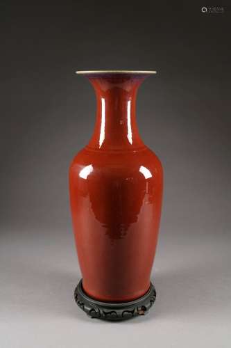 Grand Vase balustre. Porcelaine de Chine monochrom...