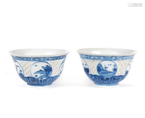 Wanli A pair of blue and white reticulated cups