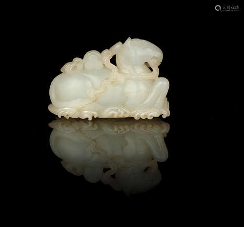 Qing Dynasty A pale jade carving of a celestial horse