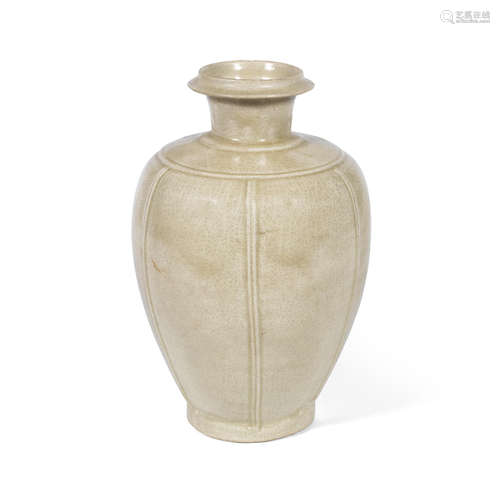 Five Dynasties  A Yueyao baluster jar