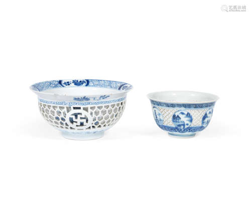 Kangxi Two blue and white bowls