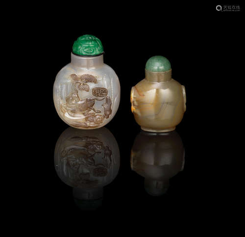 19th century A carved agate 'horse and monkey' snuff bottle