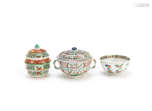 Kangxi A group of three famille verte vessels