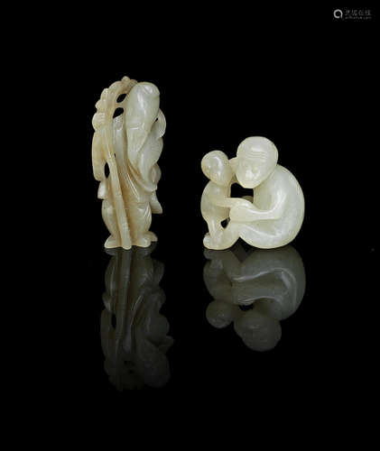 18th/19th century A pale green jade monkey group