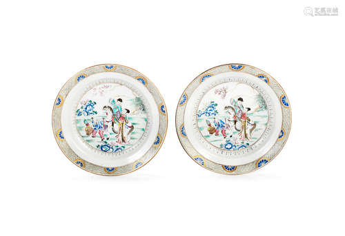 Yongzheng/Qianlong circa 1730-40 A pair of famille rose 'Romance of the Western Chamber' dishes