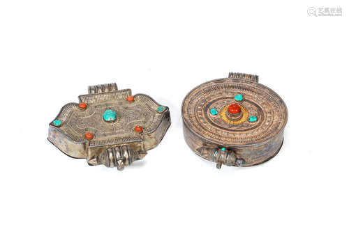 Tibet, 19th/20th century Two coral-inset silver filigree amulet holders, gau