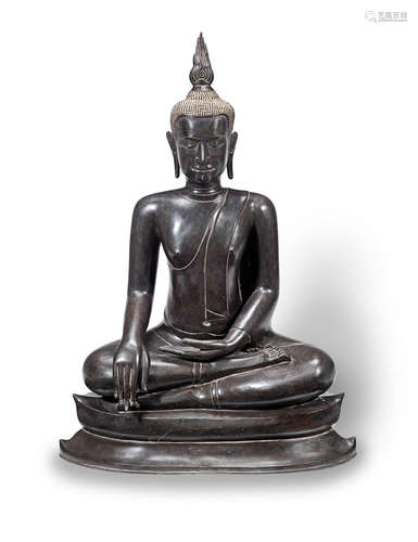 Thailand, 19th/20th century A LARGE BRONZE FIGURE OF Buddha