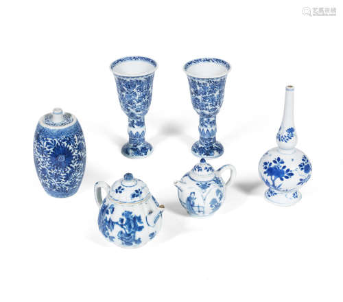 Kangxi A group of blue and white wares