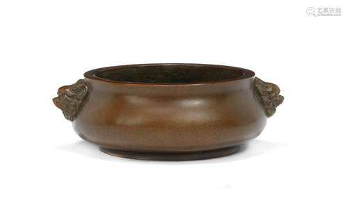 Xuande four-character mark, Qing Dynasty A small bronze incense burner