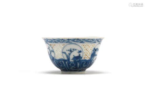 Chongzhen A blue and white reticulated cup