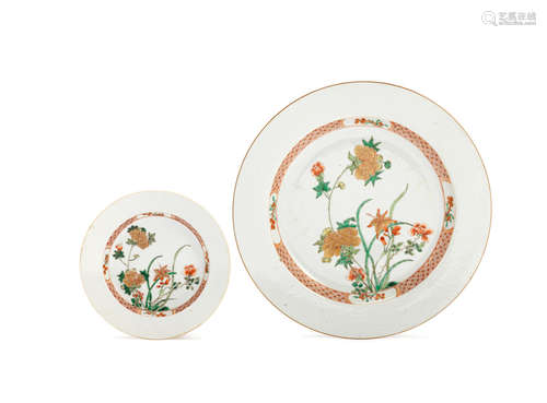 Kangxi Two famille verte, rouge-de-fer and gilt dishes en suite