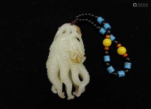 CHINESE WHITE JADE CARVED FINGER CITRON