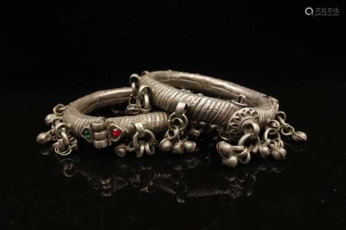 CHINESE PAIR OF SILVER BANGLES