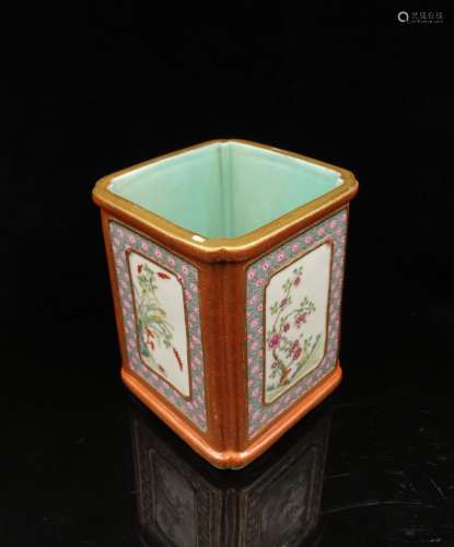 CHINESE FAMILLE ROSE PORCELAIN BRUSH POT