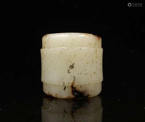 CHINESE WHITE JADE THUMB RING