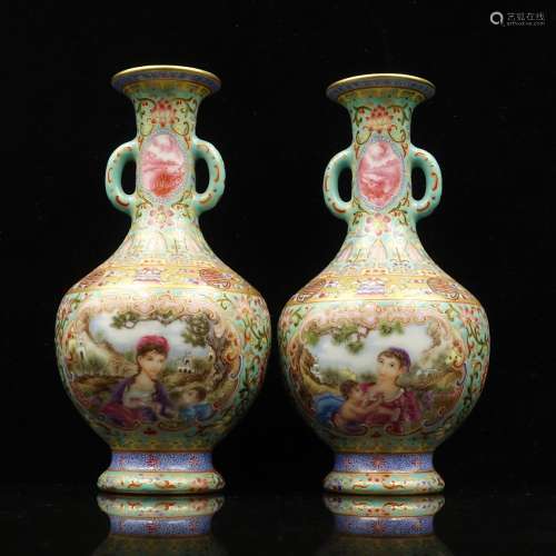 CHINESE PAIR OF FAMILLE ROSE PORCELAIN VASES