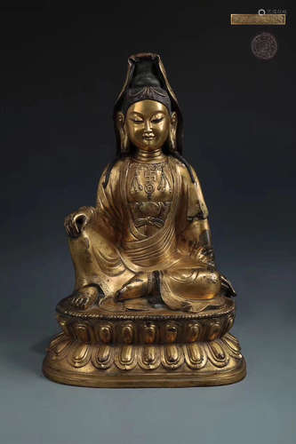 14-16TH CENTURY, A BRONZE GILT GUANYIN FIGURE, MING DYNASTY