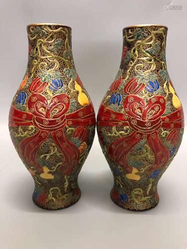 17-19TH CENTURY, A PAIR OF ENAMEL OLIVE SHAPED VASE, QING DYNASTY