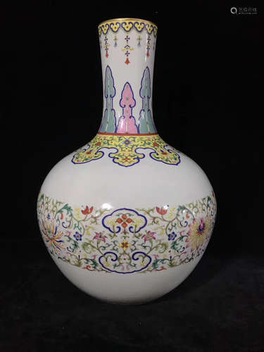 17-19 CENTURY, A FOREIGN COLOUR GLOBULAR VASE, QING DYNASTY