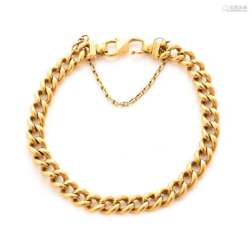 22k Yellow Gold Curb Link Bracelet.