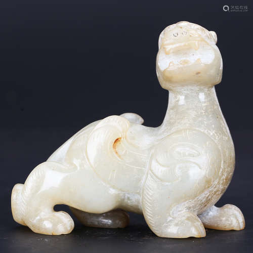 CHINESE ARCHAIC JADE BEAST