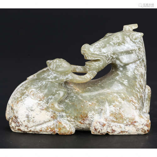 CHINESE ARCHAIC JADE HORSE