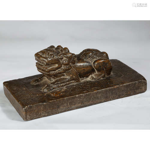 CHINESE STONE CARVED PAPERWEIGHT