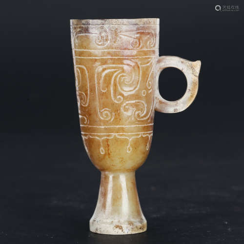 CHINESE ARCHAIC JADE CUP