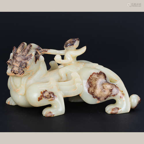 CHINESE ARCHAIC JADE BEAST