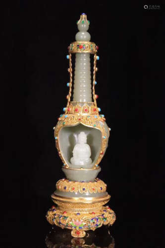 A FILIGREE DECORATED HETIAN JADE CARVED BUDDHA