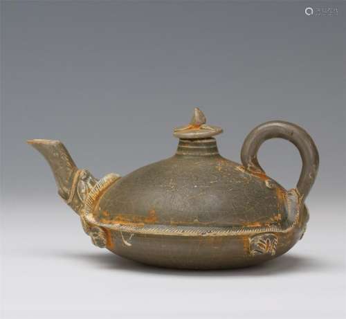 CHINESE PORCELAIN BLACK GLAZE TEA POT