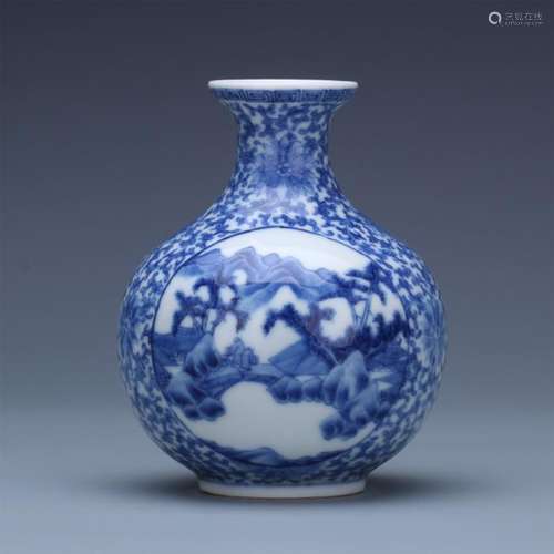 CHINESE PORCELAIN BLUE AND WHITE VASE