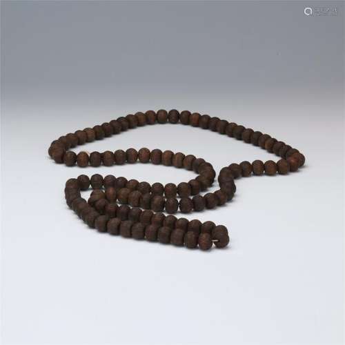 CHINESE AGALWOOD BEAD NECKLACE