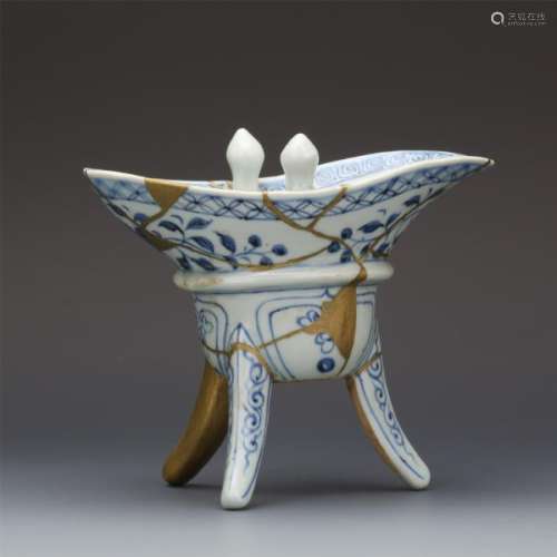 CHINESE PORCELAIN BLUE AND WHITE JUN CUP