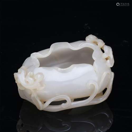 CHINESE WHITE JADE LOTUS BRUSH WASHER