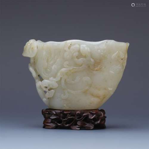 CHINESE JADE CRAVED DRAGON JUE CUP