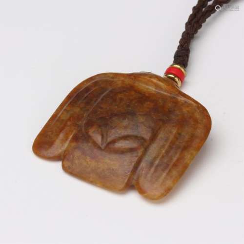 CHINESE NEPHRITE JADE PENDANT