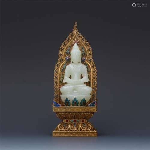 CHINESE WHITE JADE SEATED GUANYIN IN GILT SILVER BASE