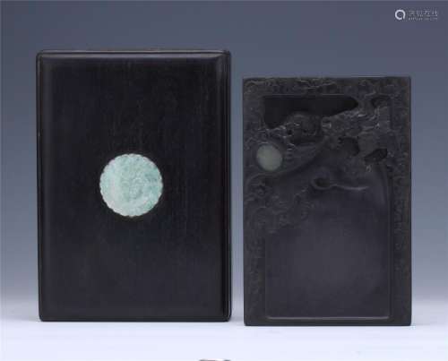 CHINESE DUAN STONE INKSTONE WITH ROSEWOOD CASE