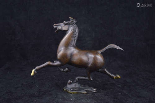 A BIRD&HORSE SHAPED BRONZE FIGURE