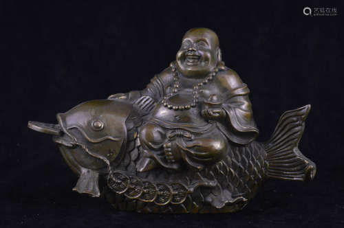 A BRONZE MOLDED LAUGHING BUDDHA STATUE