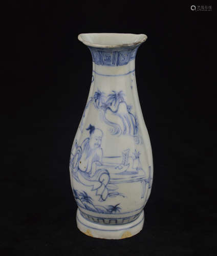 A BLUE AND WHITE FIGURE PATTERN VASE