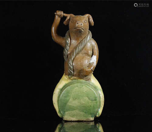 A SONGSANCAI POTTERY BEAST ORNAMENT