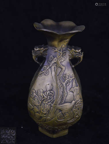 A BRONZE MOLDED FLORAL&BIRD PATTERN VASE