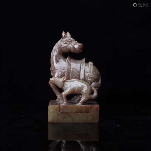 SET OF HETIAN JADE BEAST SHAPED SEAL