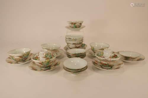 29 Pieces Chinese Porcelains,Teacups,Saucers