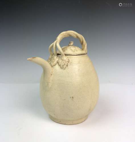 Ge Zhou Porcelain Tea Pot