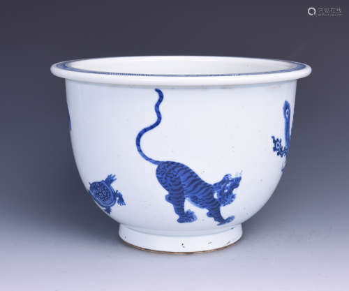 Blue and white porcelain Flower Pot