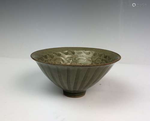 Longquan  Celadon Porcelain Chrysanthemum Conical Bowl