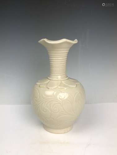 Dingyao  Porcelain Vase